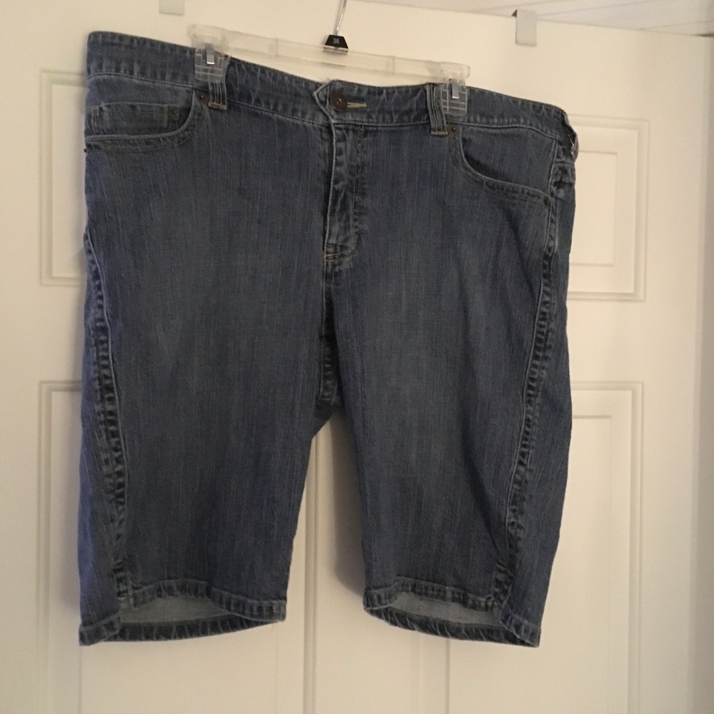 Lee Size 22w